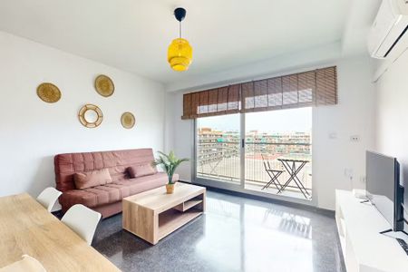 Avinguda del Port, Valencia, Valencian Community 46021 - Photo 2