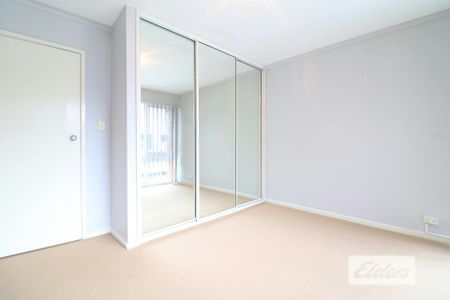 Two-Bedroom Townhouse with Air Conditioning in Canley Vale - Photo 5