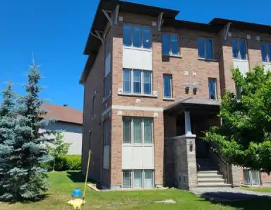 637 Via Amalfi | 637 Via Amalfi Street, Ottawa - Photo 1