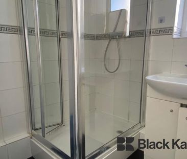 Superbly located in the heart of the city - Photo 6