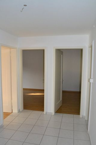 Zürich-Schwamendingen helle und schöne Wohnung befristet bis 30.09.27 - Photo 5