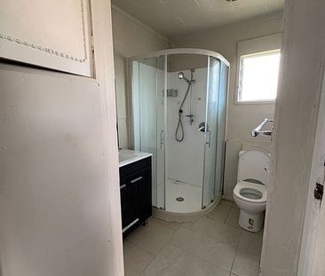 For Rent: Spacious 3-Bedroom Home in Sought-After - Photo 3