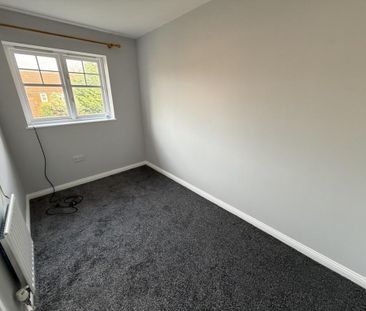 2 bedroom semi-detached house to rent - Photo 4