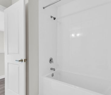 For Lease - 10 Birmingham Drive Unit# 130, Cambridge, Ontario - Photo 6