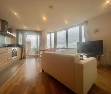 Admiralty Tower, Queen Street - Photo 3