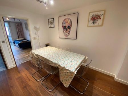 3 bedroom flat to rent - Photo 4