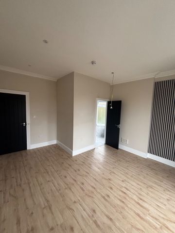 6 Bed End Terrace, Oxford Road, L20 - Photo 2