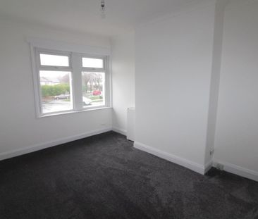 Broadgate Lane, LS18 - Photo 3