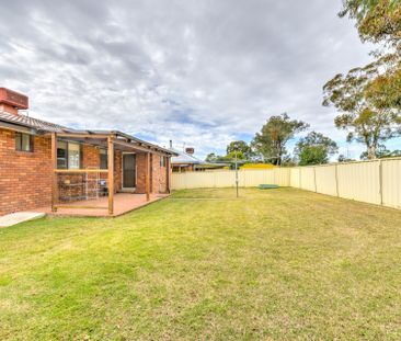 19 Waree Drive, Hillvue, NSW 2340 - Photo 3