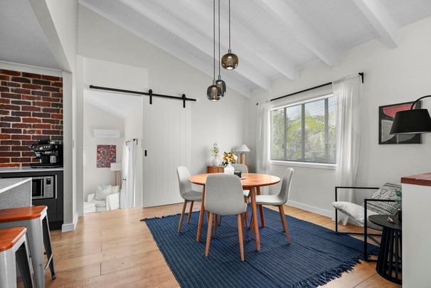 215 Simpsons Road, Elanora QLD 4221 - House For Rent | Domain - Photo 1