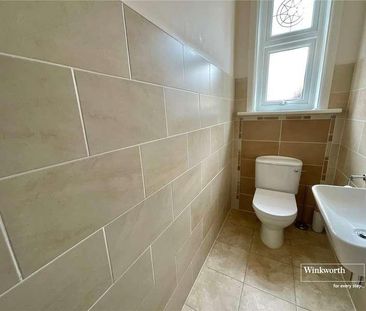 The Gables, Bure Lane, Christchurch, Dorset, BH23 - Photo 4