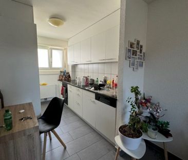 Lumineux appartement de 4.5 pièces au 2ème étage - Foto 3