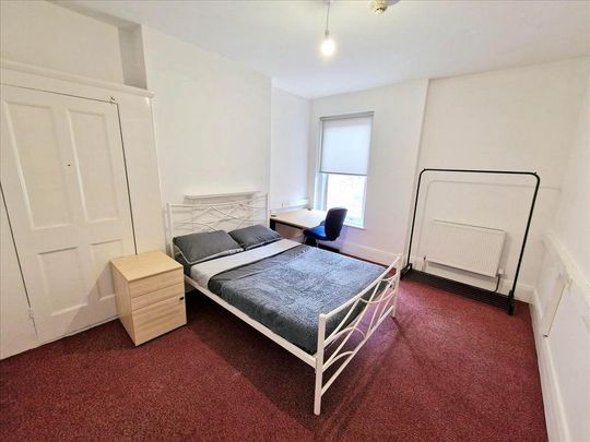 House share to rent - Photo 1