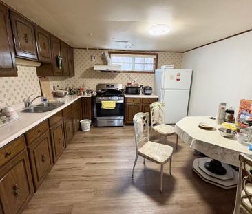 For Lease - 163 Fairglen Avenue Unit# Basement1, Toronto, Ontario - Photo 3