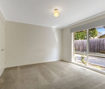 Spacious 2-Bedroom Unit! - Photo 3