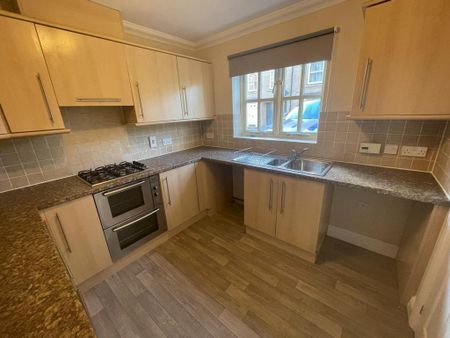 3 bedroom terraced house to rent - Photo 5