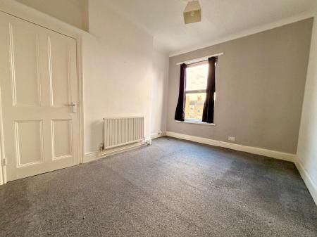 3 bedroom Terraced House To Let - Photo 1