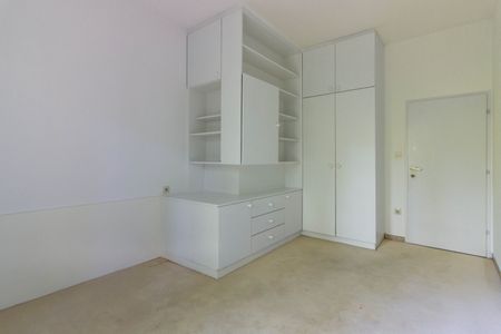 Familienheim mit Privatsphäre - Elegantes Wohnen in Harmonie mit der Natur - Photo 2