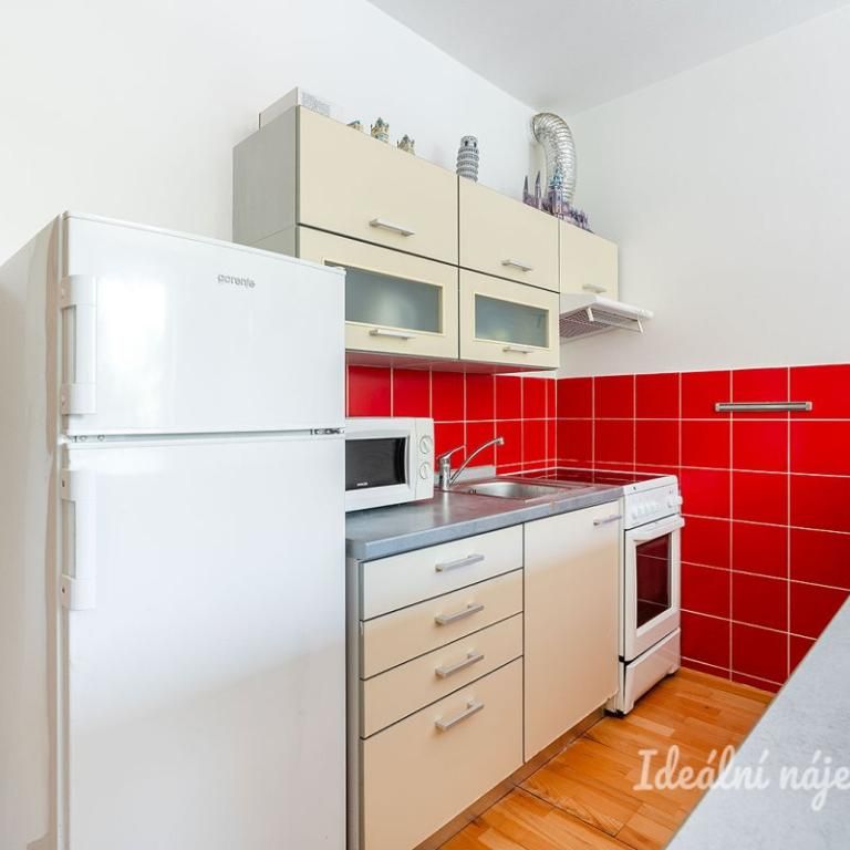Pronájem bytu 1+kk 32 m2 - Фото 1