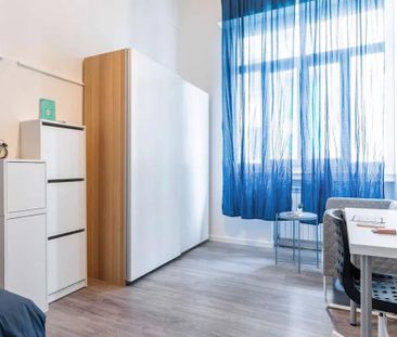 Via Natale Battaglia, Milan, Lombardy 20127 - Photo 4