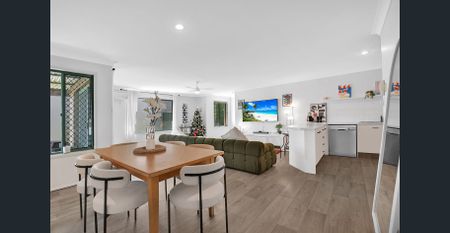 Villa in Prime Labrador Locale - Photo 5