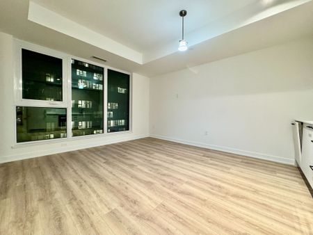 For Lease - 1 Quarrington Lane Unit# 920, Toronto, Ontario - Photo 3