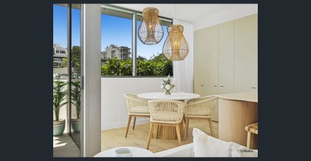 LUXURY FULLY FURNISHED BEACHSIDE APARTMENT WITH OCEAN VIEWS - Photo 3