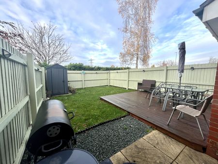 4 bed town house to rent Friars Terrace, Stafford ST17 - Photo 4