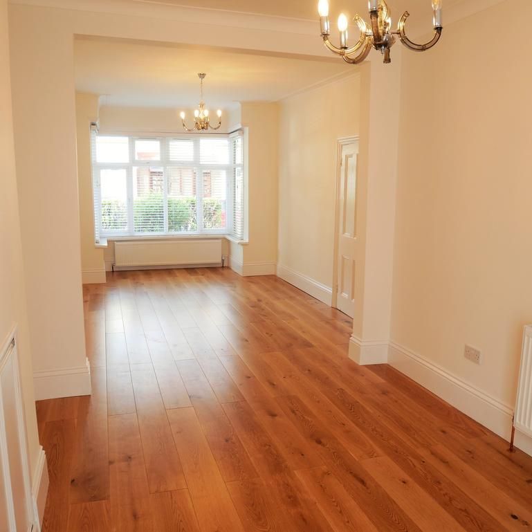 3 bedroom semi-detached house to rent - Photo 1