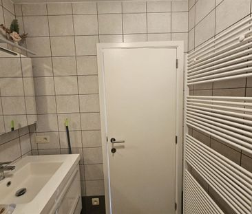 gelijkvloers appartement met staanplaats - Foto 5