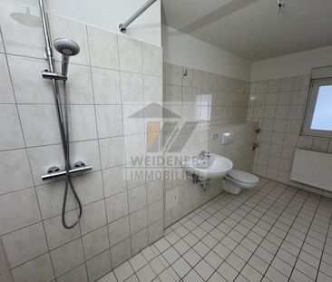 Frisch renoviert: schöne 2-Raum Wohnung mit Balkon (Südseite) und A... - Photo 3