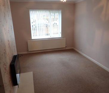2 bedroom detached bungalow to rent - Photo 3