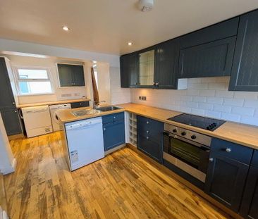 35 Groomsport Road, Bangor, BT20 5LW - Photo 4