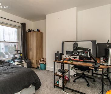 4 bedroom terraced house to rent - Photo 6