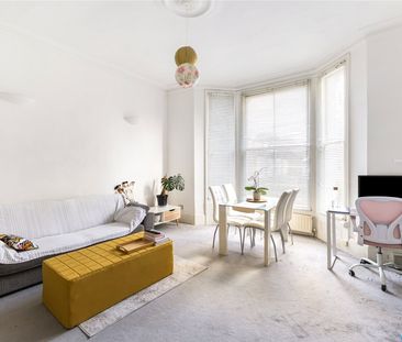 Devonport Road, London, W12 flat to rent - Photo 1