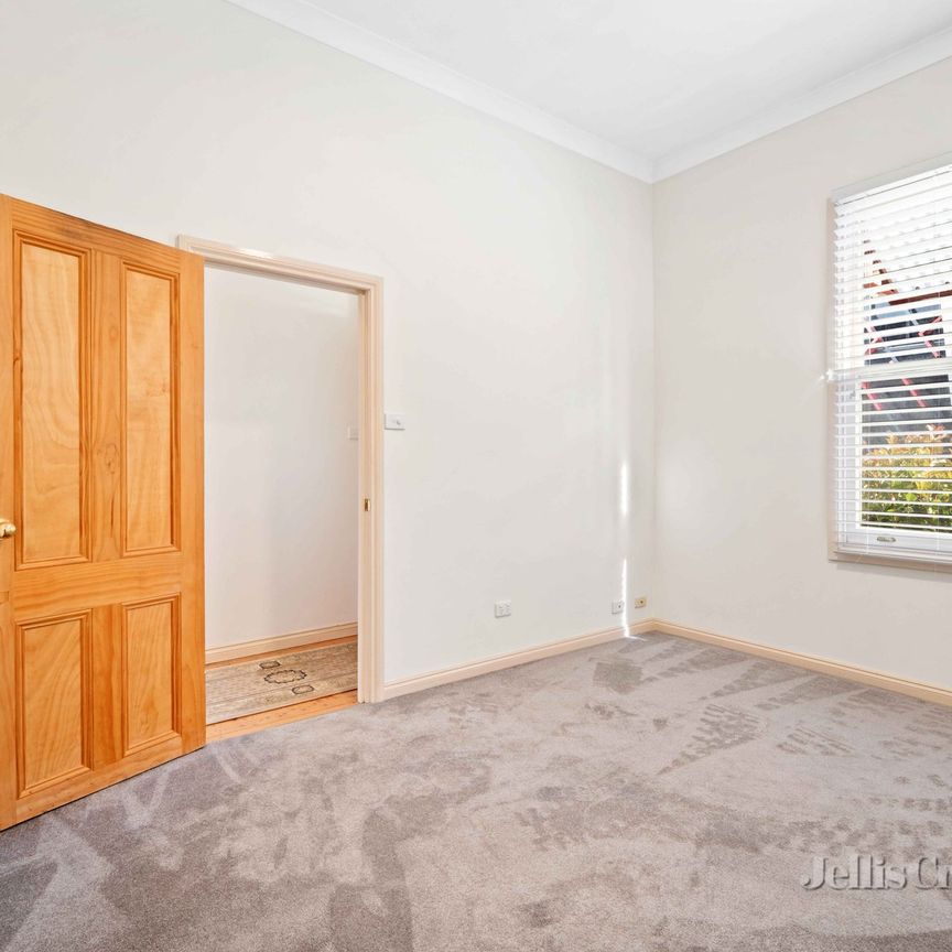 5 Moyle Street, Ballarat Central - Photo 1