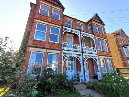 2 bedroom flat to rent - Photo 3