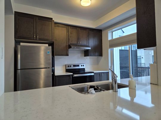 For Lease - 903 Nova Private, Barrhaven, Ontario - Photo 1