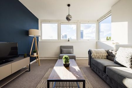 2 bedroom flat to rent - Photo 2