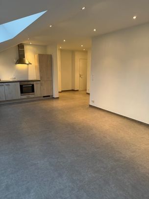 Appartement te huur - Photo 1