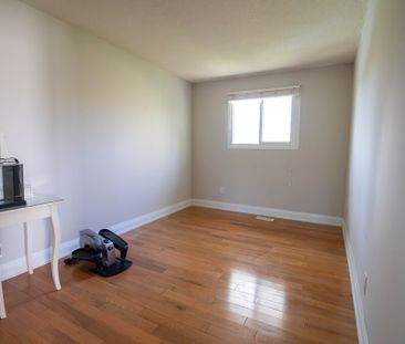 62 Terrace Ave, Welland - 3 Bedroom Main Unit - Photo 1