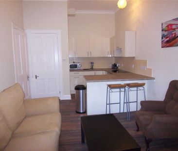 2 bedroom apartment to rent - Photo 3