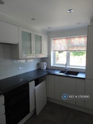 2 bedroom maisonette to rent - Photo 3