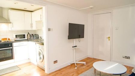 1 bedroom flat to rent - Photo 5