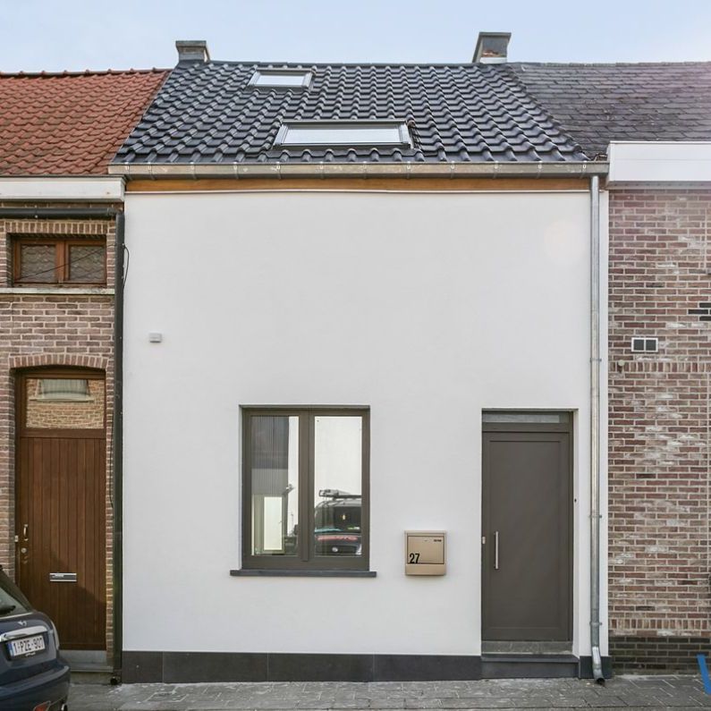 Gerenoveerde woning met 1 slaapkamer, 2 hobbyruimtes en ruim terras - Foto 1