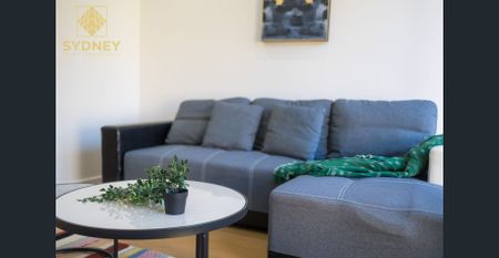 Modern 4-Bedroom Townhouse in Chatswood | Perfect for Long-Term Stays - Photo 2