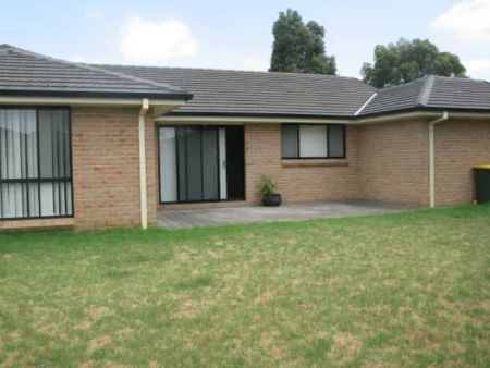 Modern Family Haven in Prime Kellyville Ridge Location - Photo 3