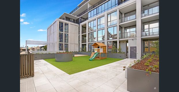 ABSOLUTE MASTERPIECE! SAVE MONEY LIVING HERE! - Photo 1