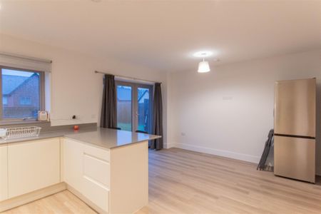 Poppy Field, Steeple Bumpstead, Haverhill - Photo 5