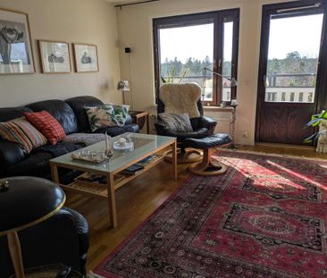 Rapsodivägen, Skogås - Photo 1